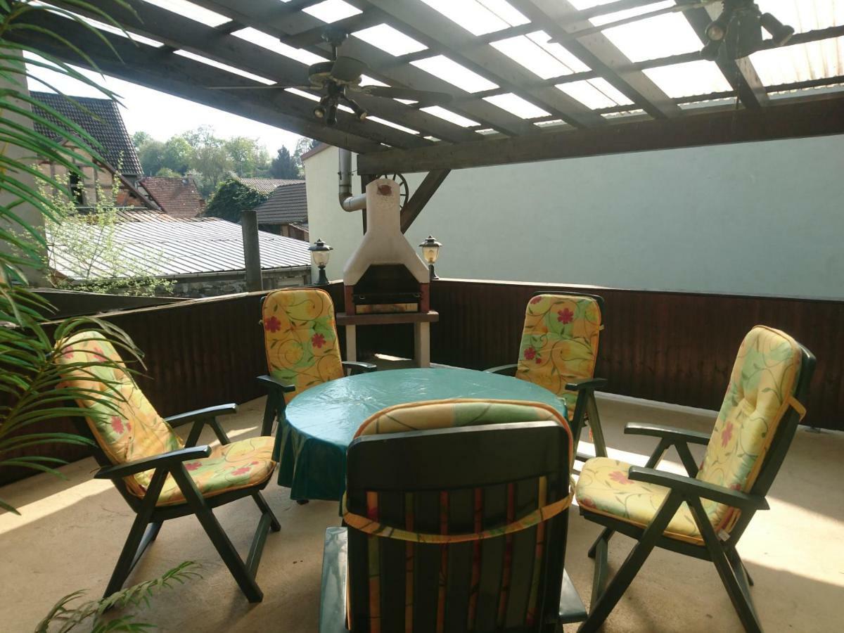 Fachwerkhaus In D 63667 Nidda Fuer 8 Bis 12 Personen Apartman Kültér fotó